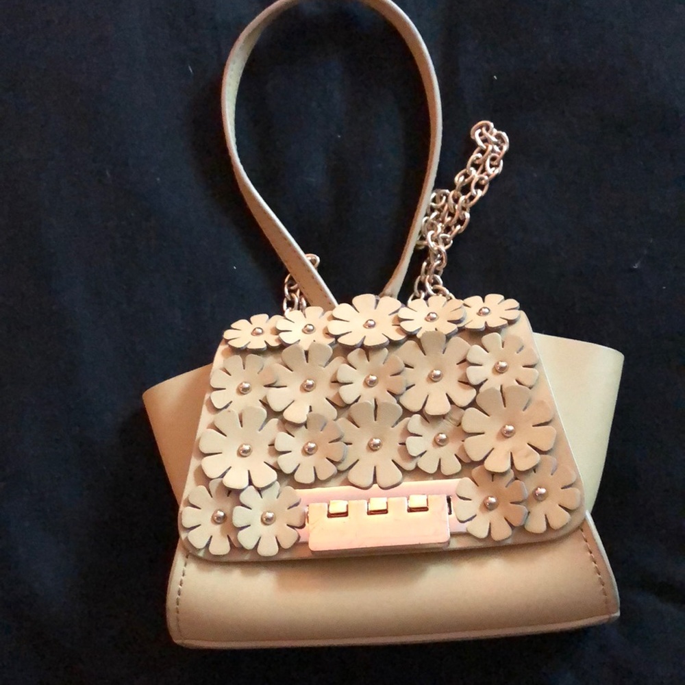 Cross body